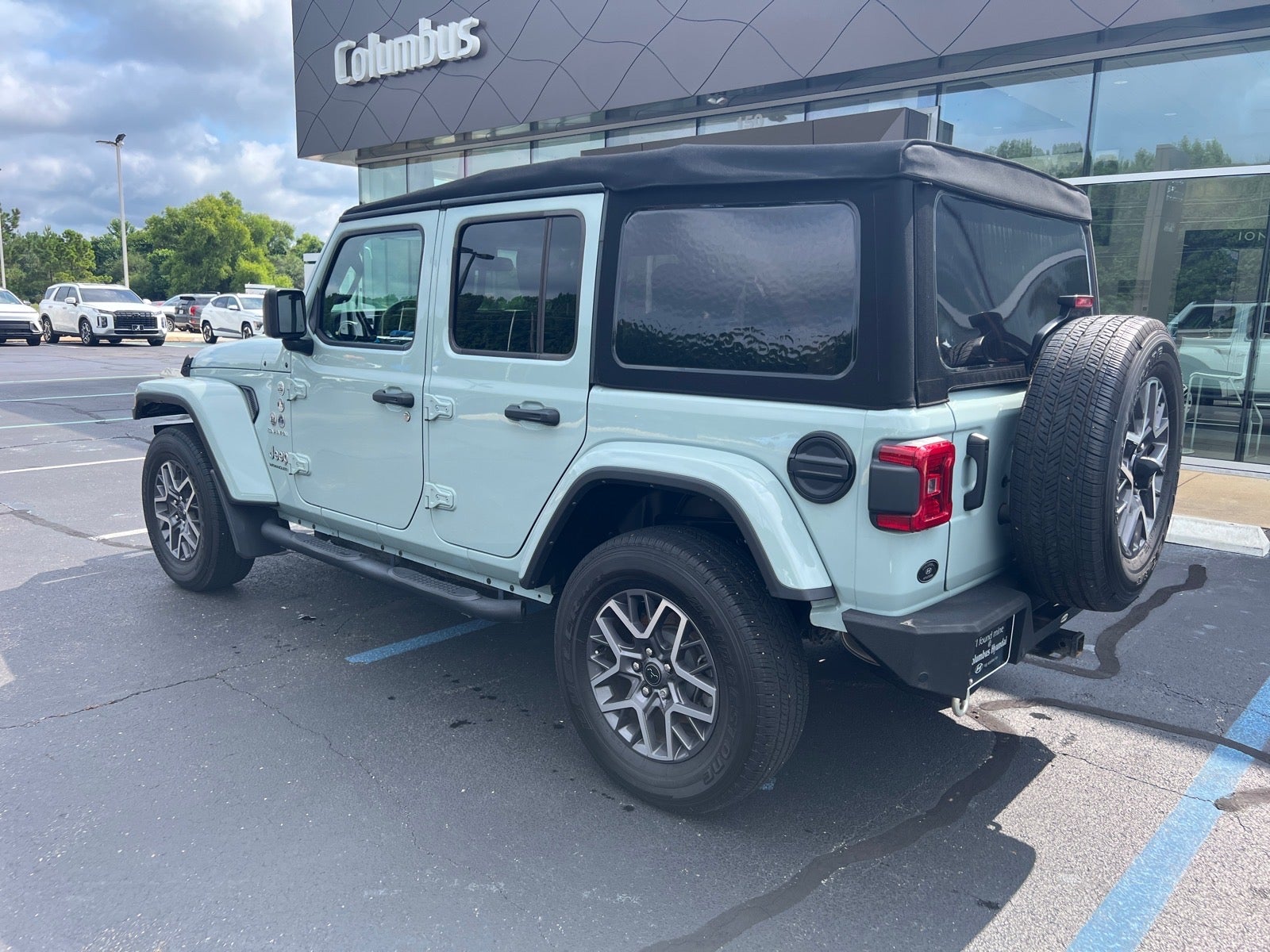 2024 Jeep Wrangler Sahara