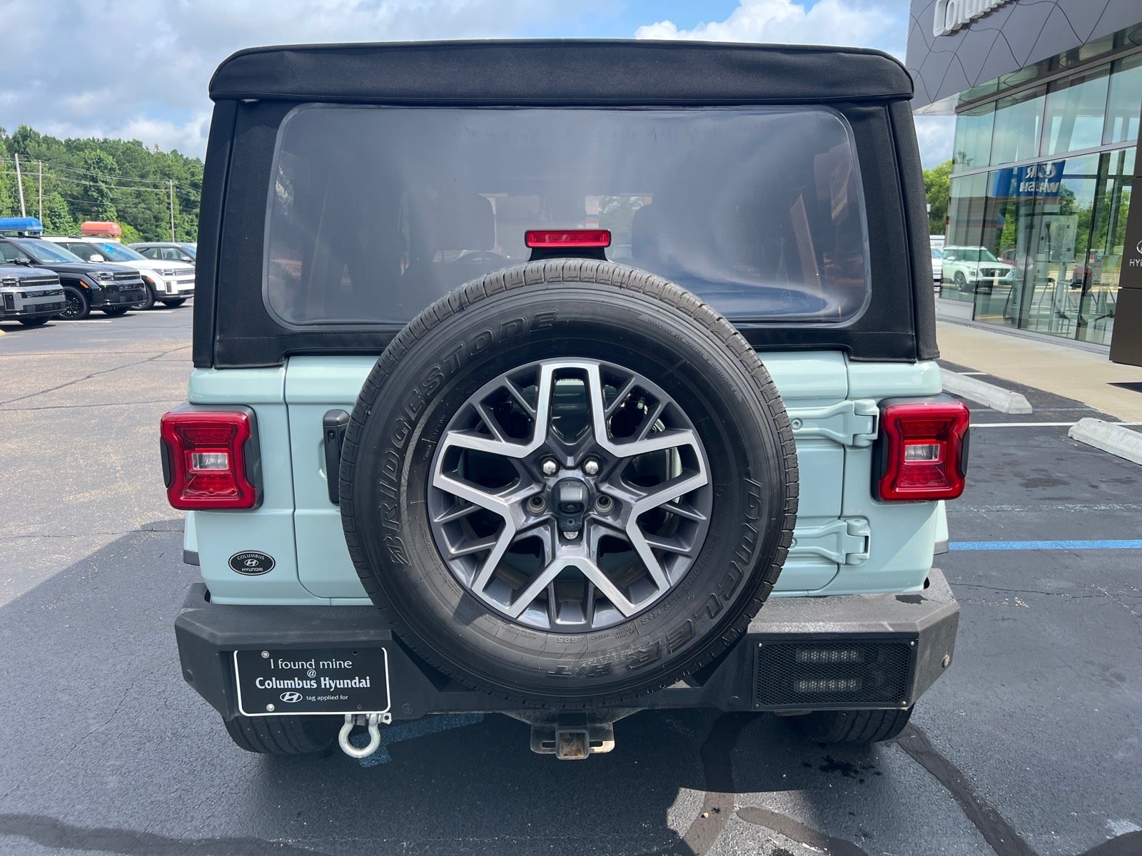 2024 Jeep Wrangler Sahara
