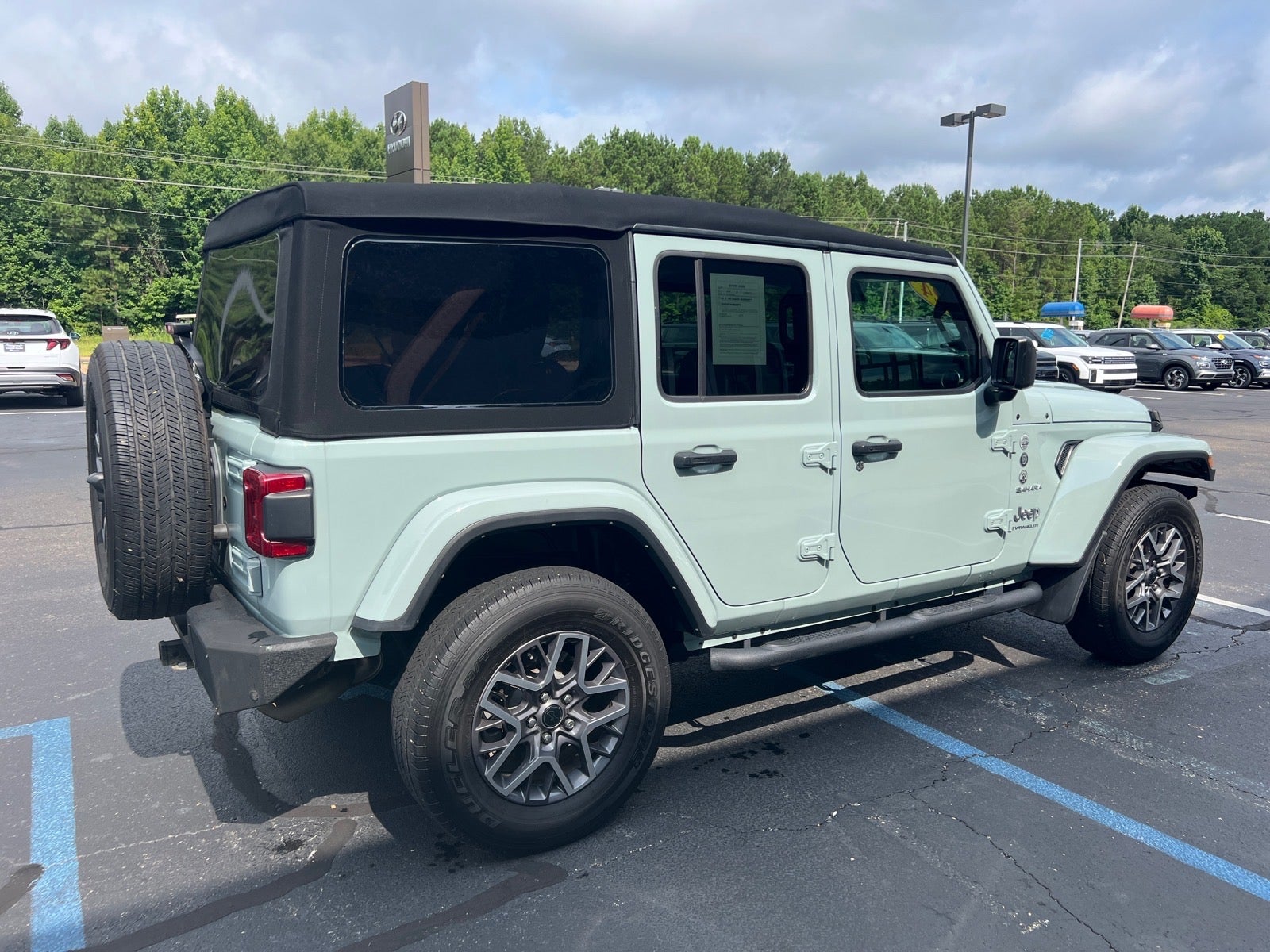 2024 Jeep Wrangler Sahara