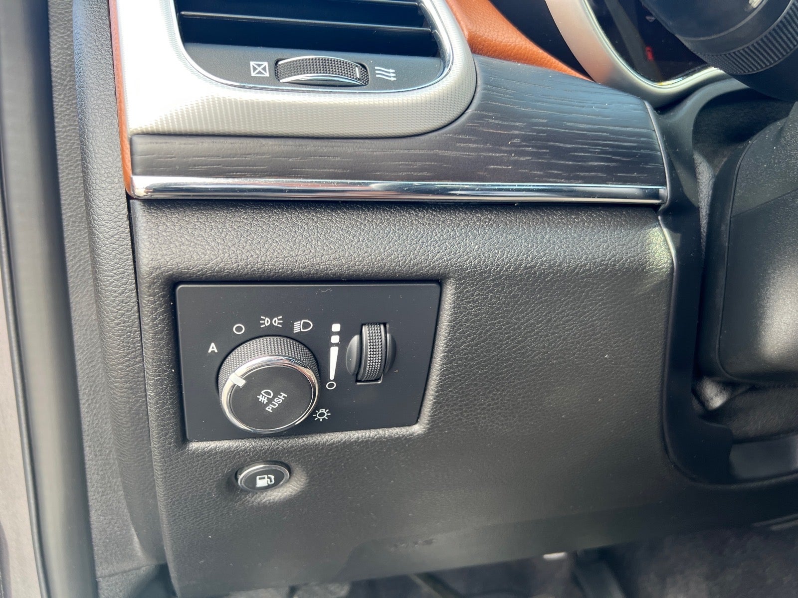 2018 Jeep Grand Cherokee Summit