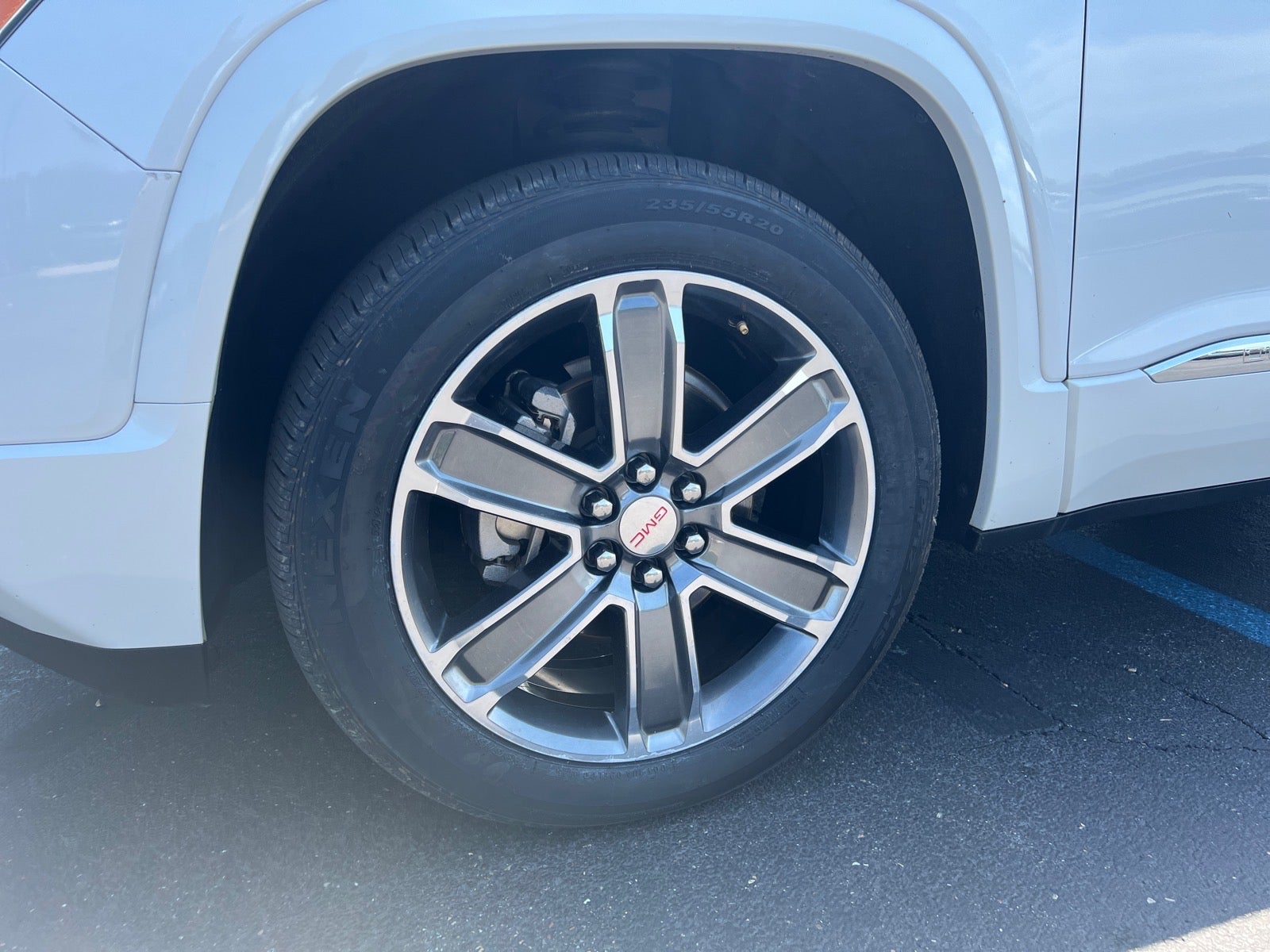 2019 GMC Acadia Denali