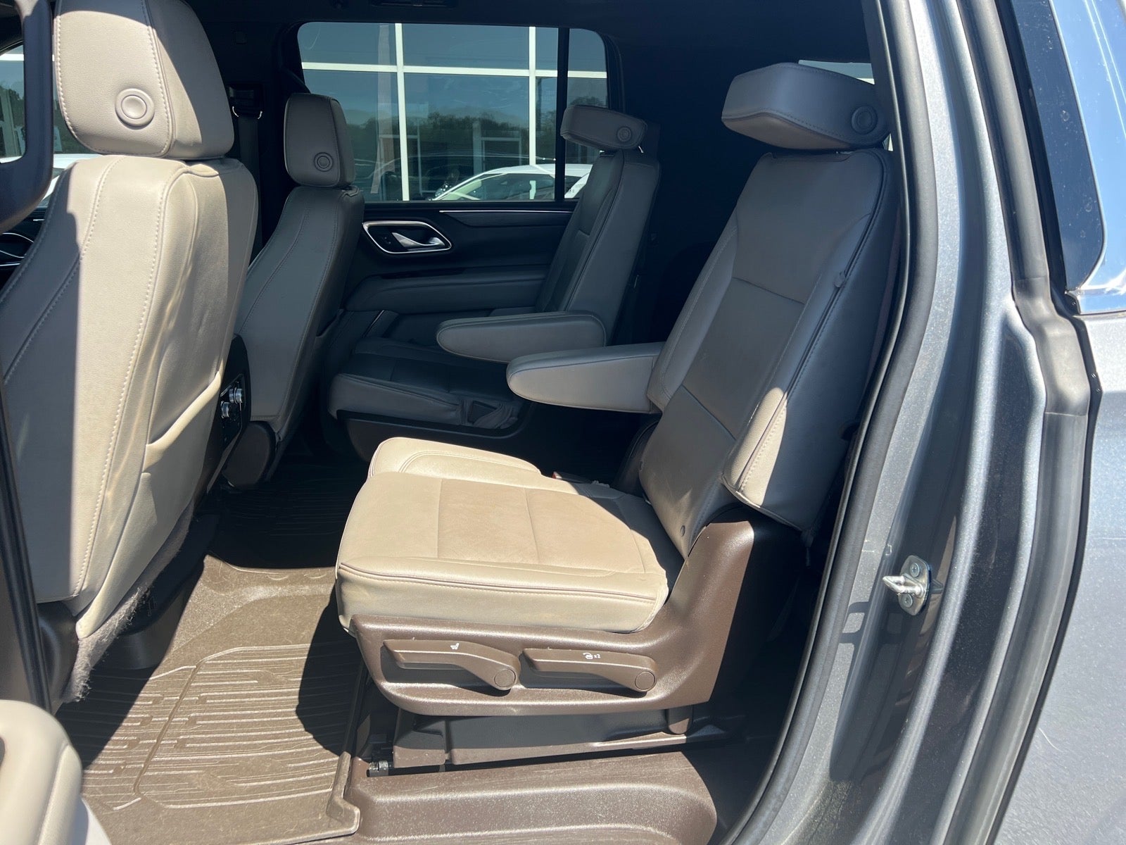 2022 GMC Yukon XL SLT