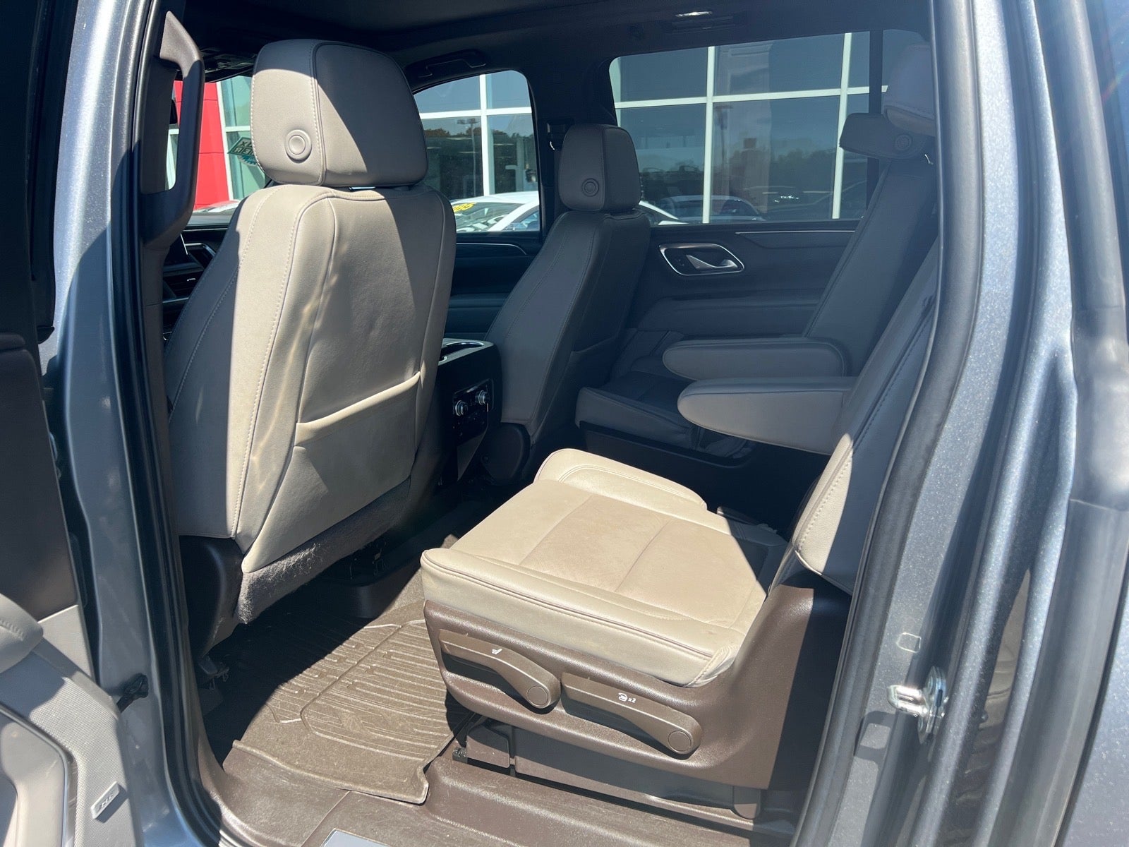 2022 GMC Yukon XL SLT