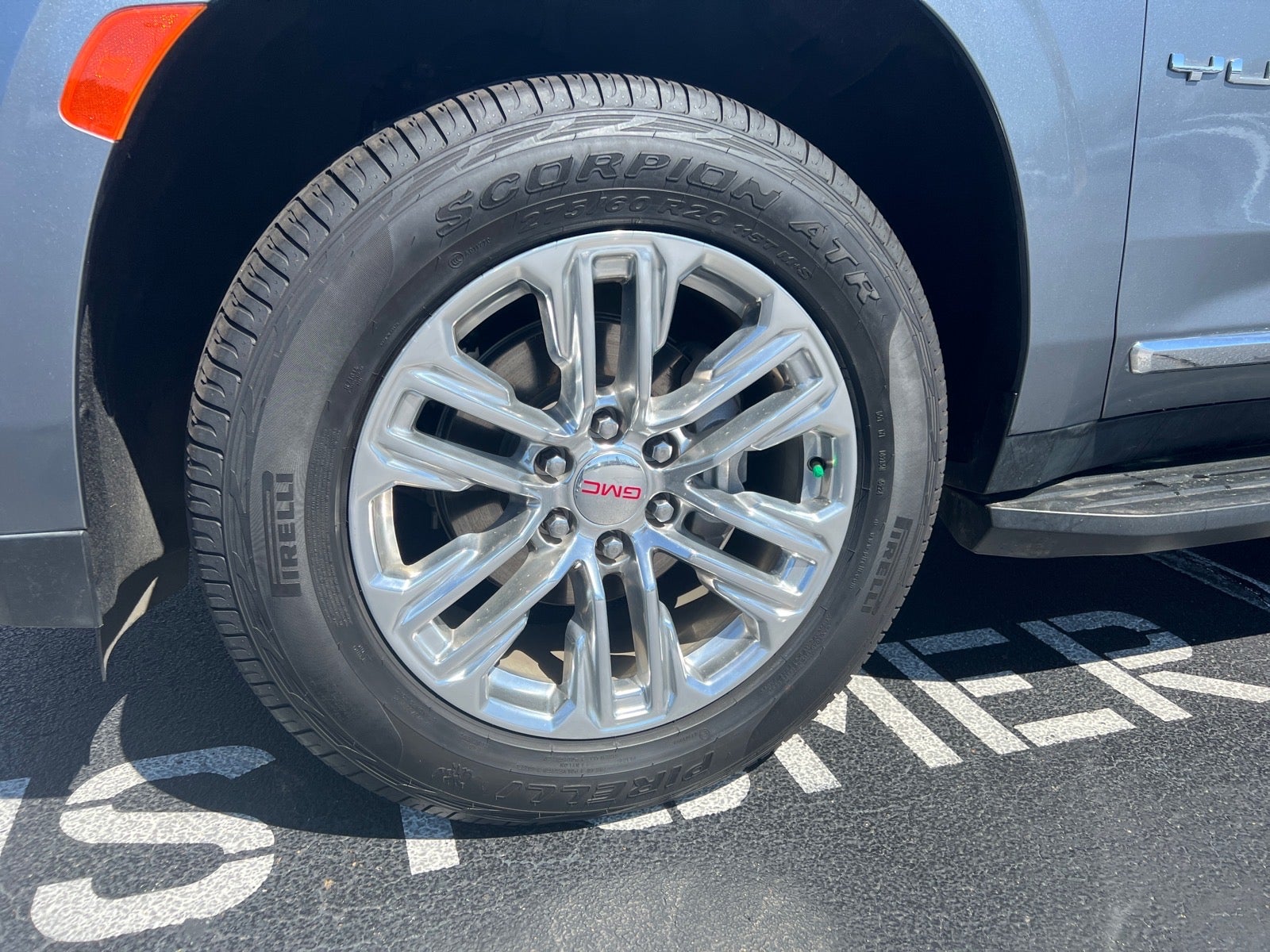 2022 GMC Yukon XL SLT