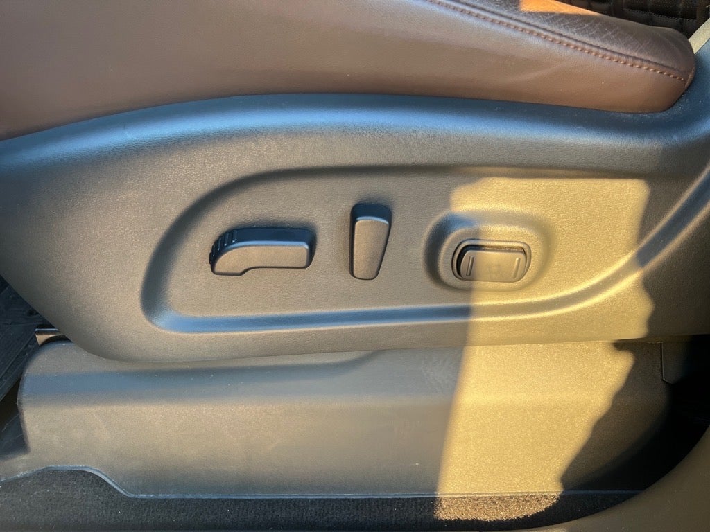 2023 Nissan Titan Platinum Reserve