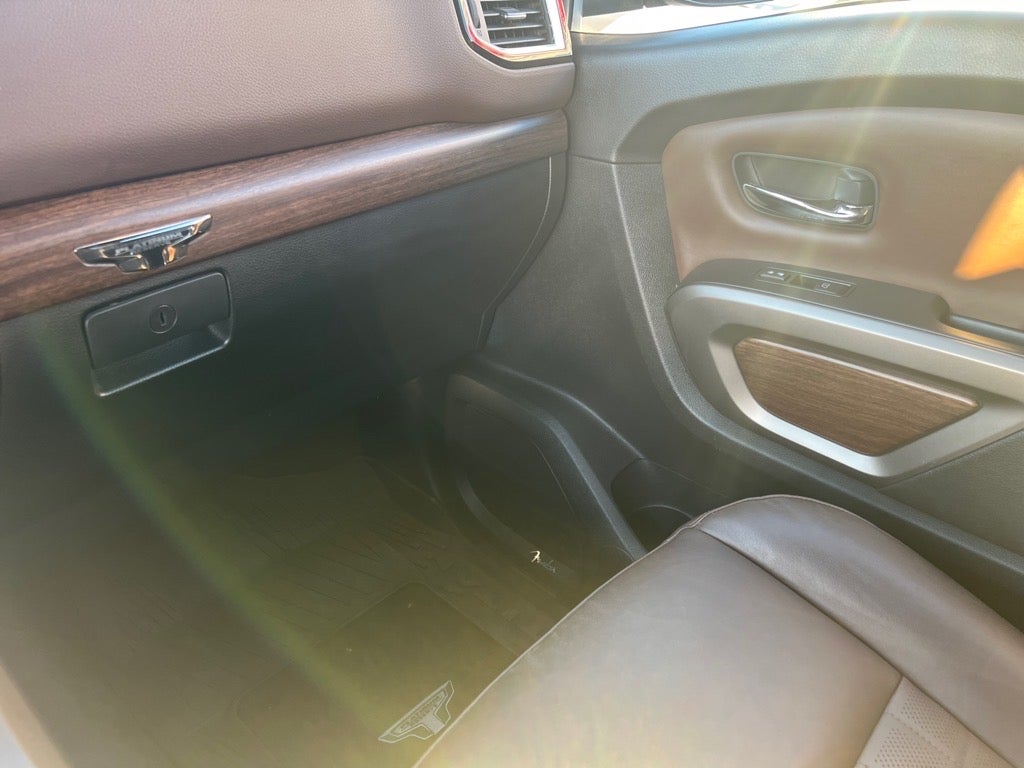 2023 Nissan Titan Platinum Reserve