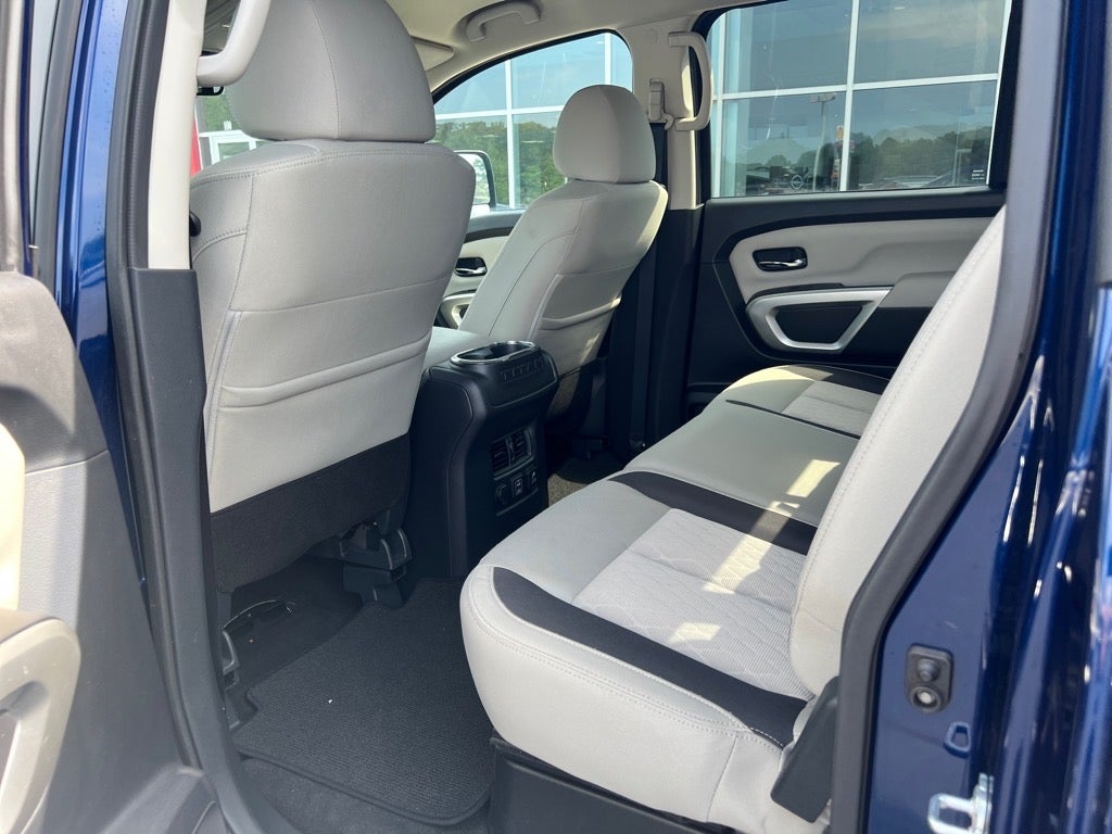 2024 Nissan Titan XD SV