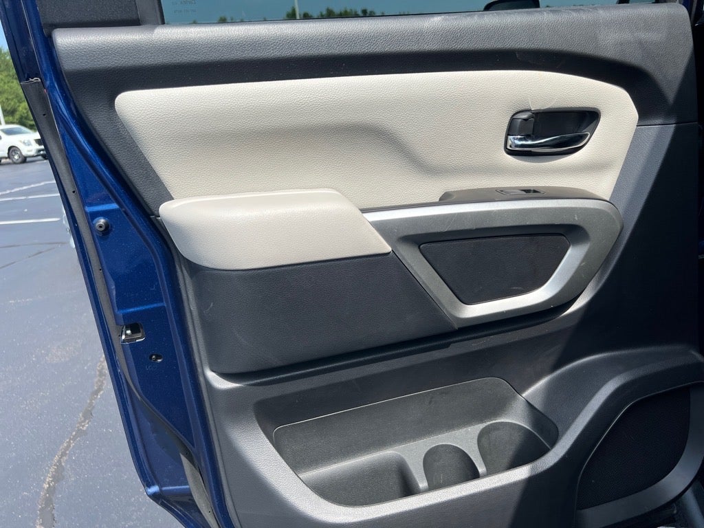 2024 Nissan Titan XD SV