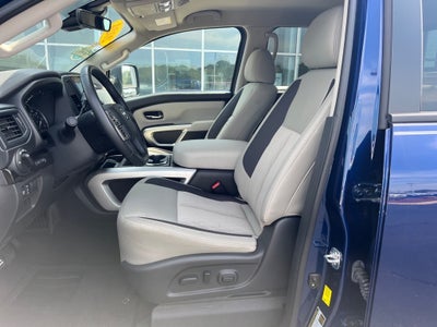 2024 Nissan Titan XD SV