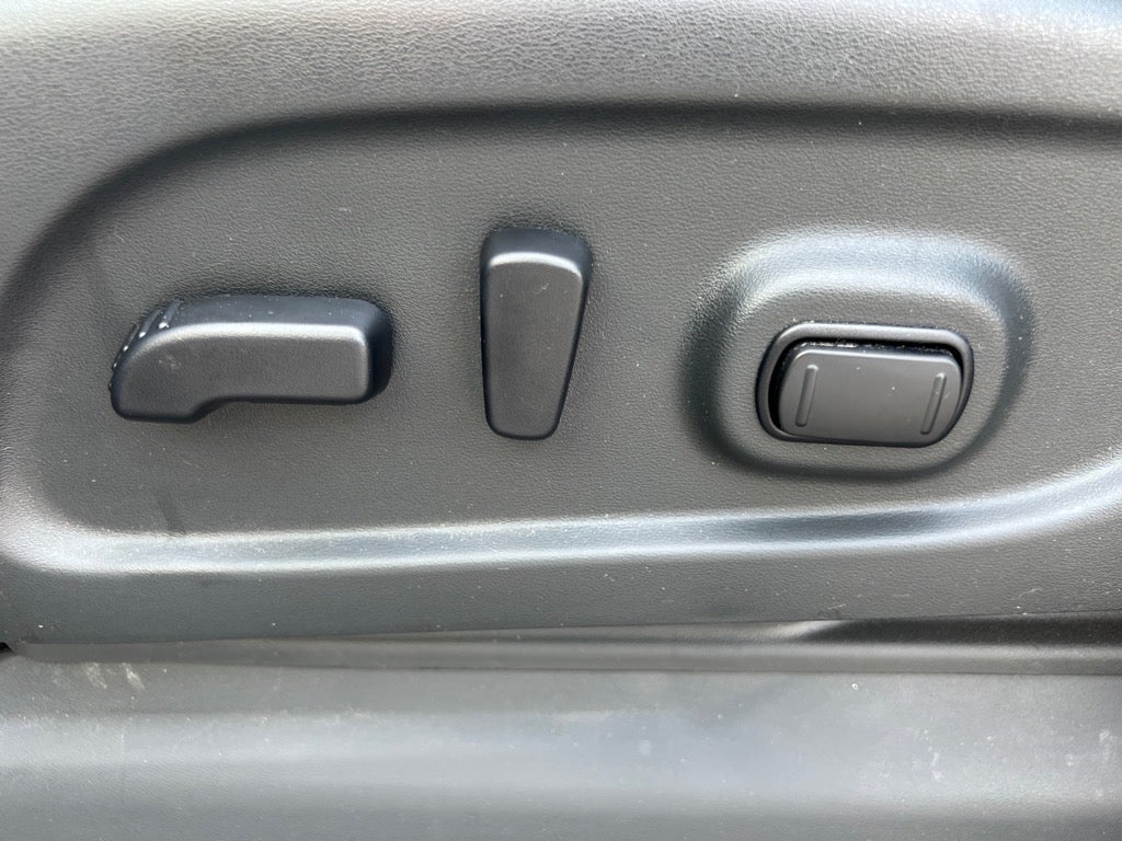 2024 Nissan Titan XD SV