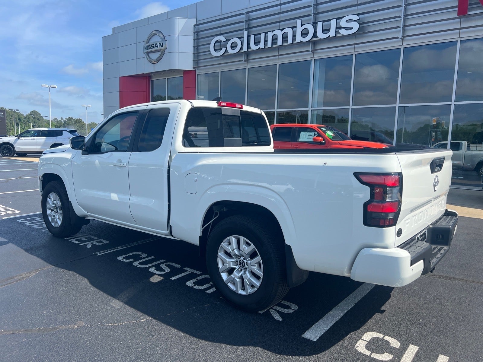 2024 Nissan Frontier SV