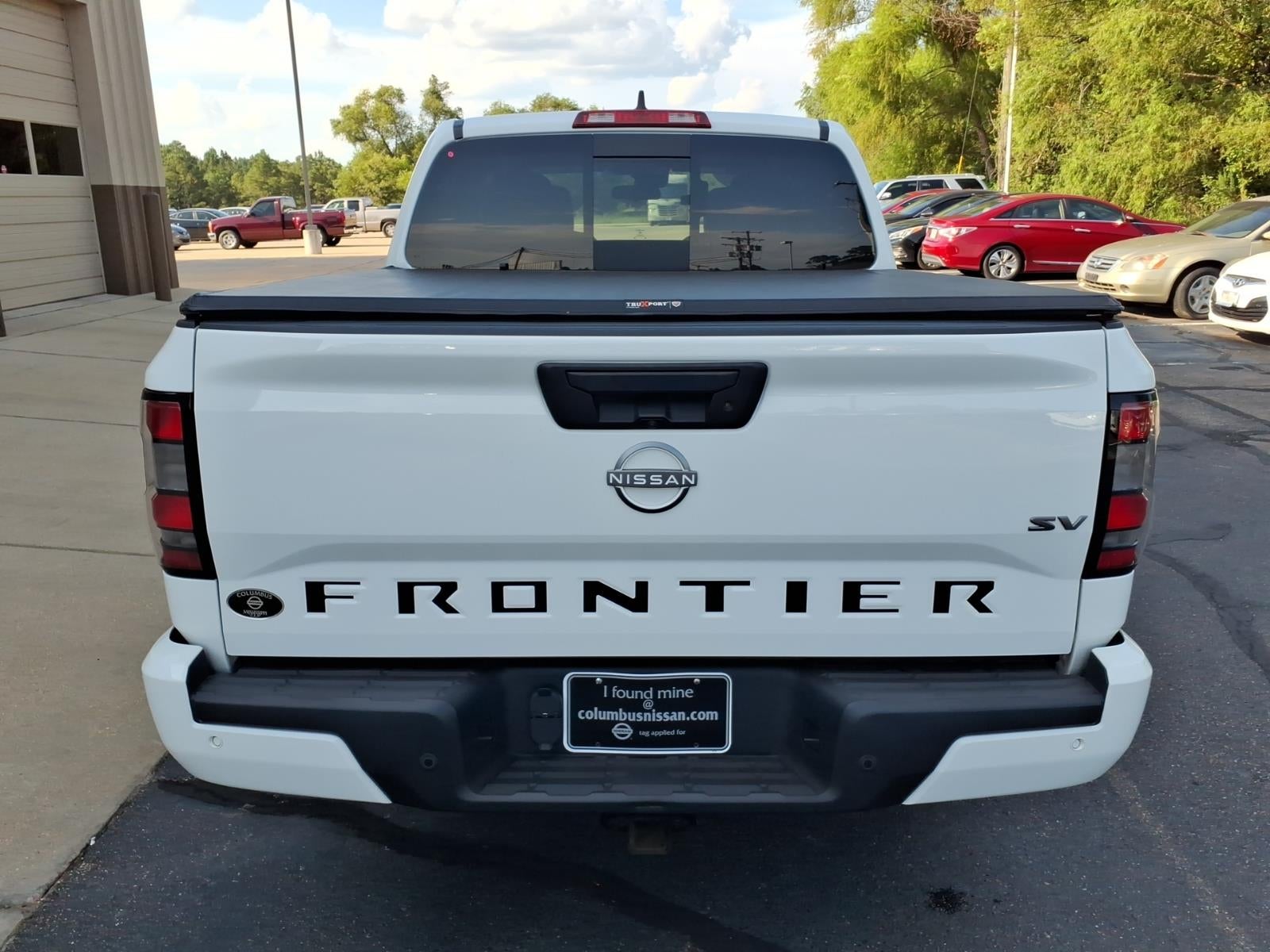 2023 Nissan Frontier SV
