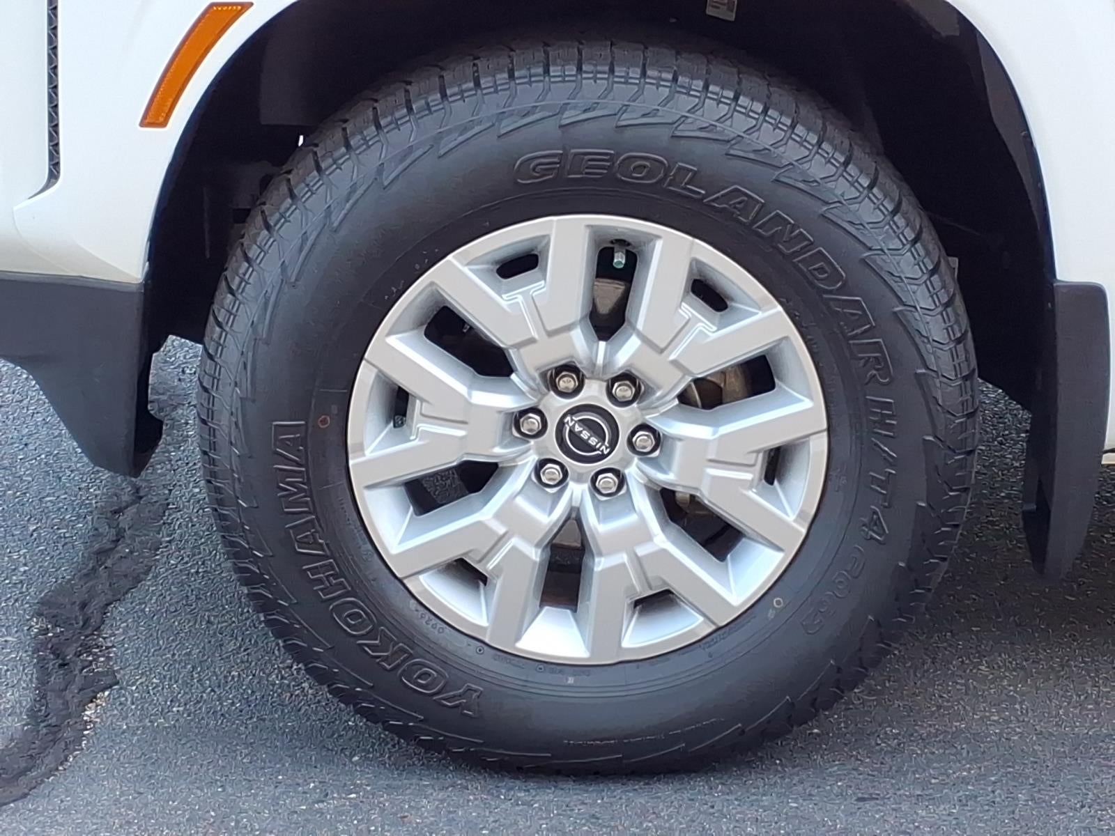 2023 Nissan Frontier SV