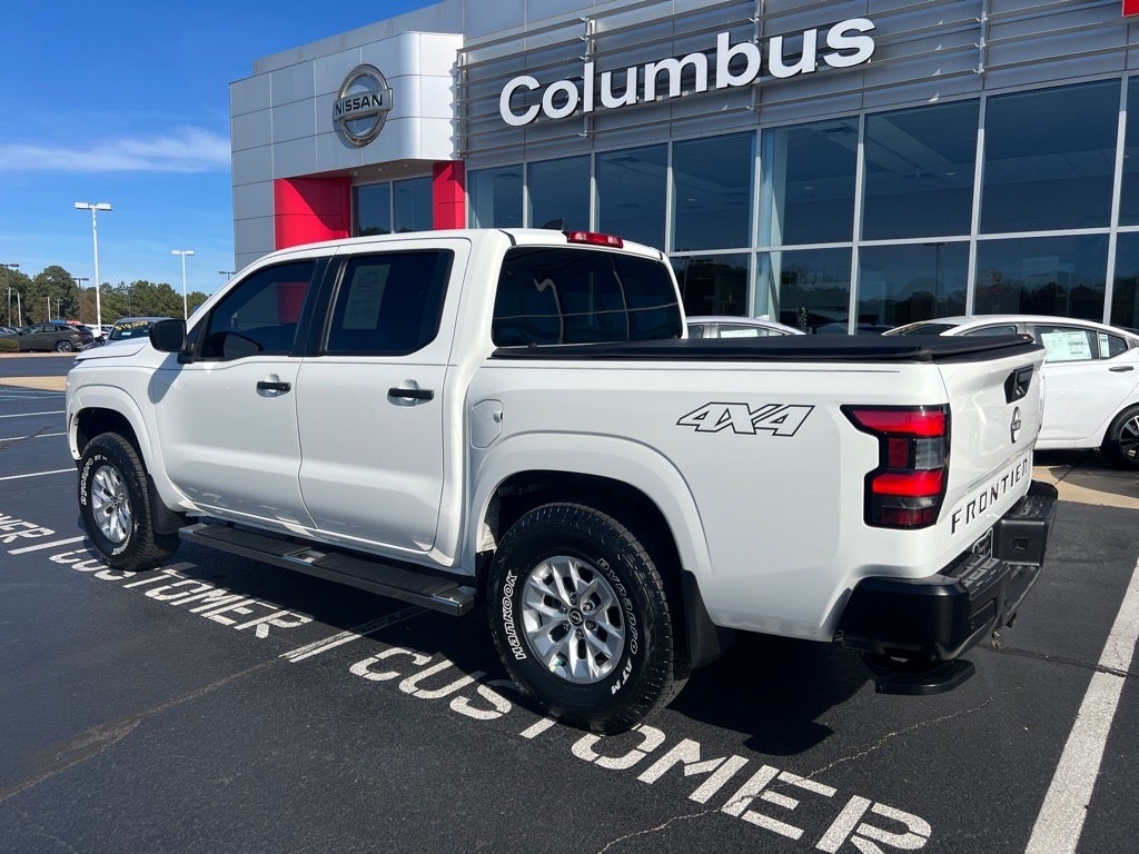 2022 Nissan Frontier S