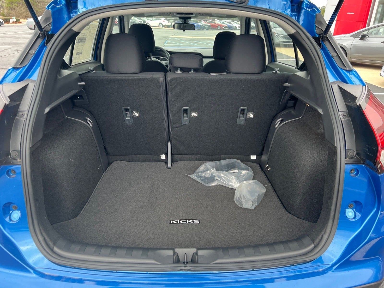 2025 Nissan Kicks Play S