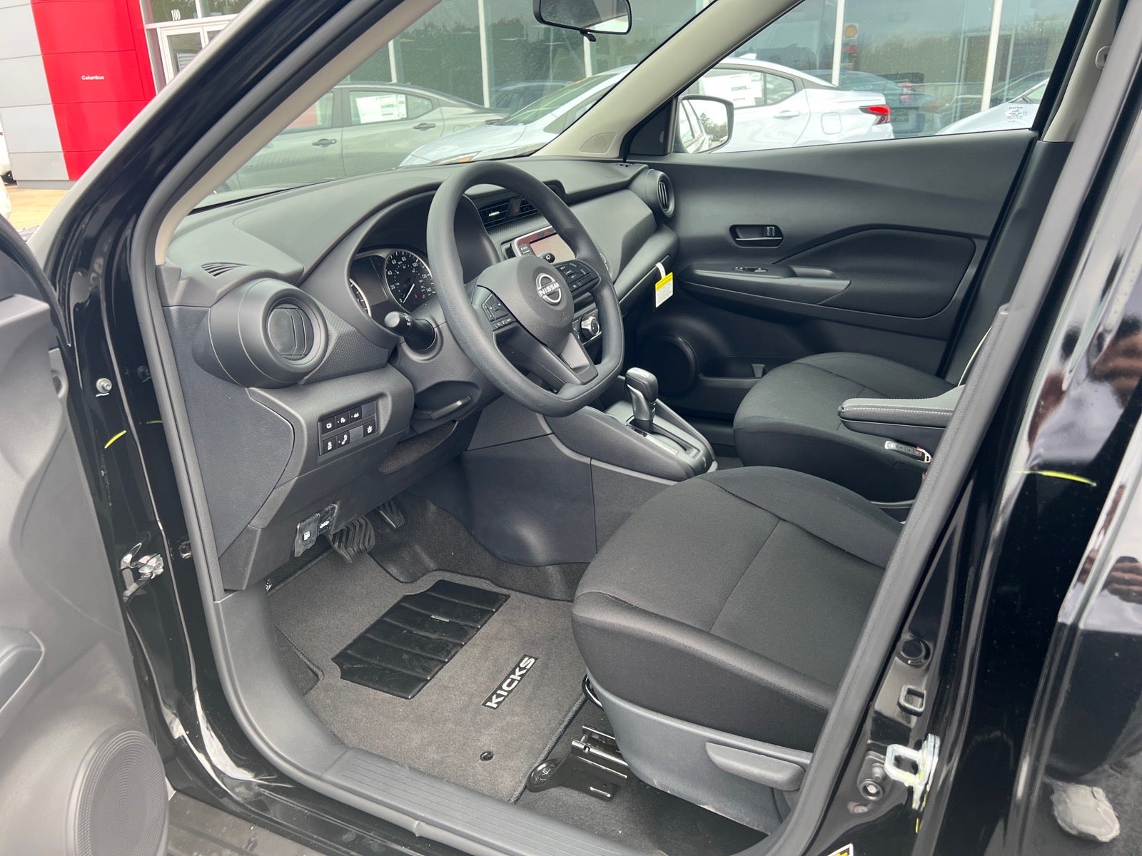 2025 Nissan Kicks Play S