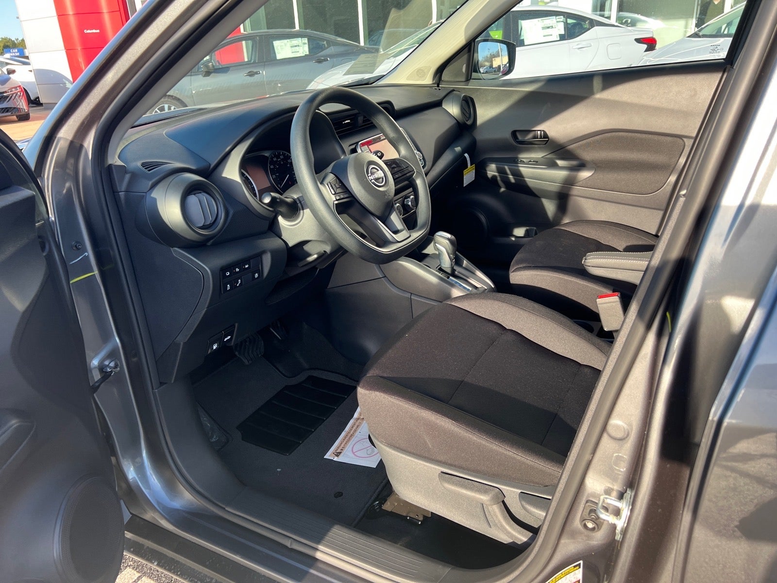 2025 Nissan Kicks Play S