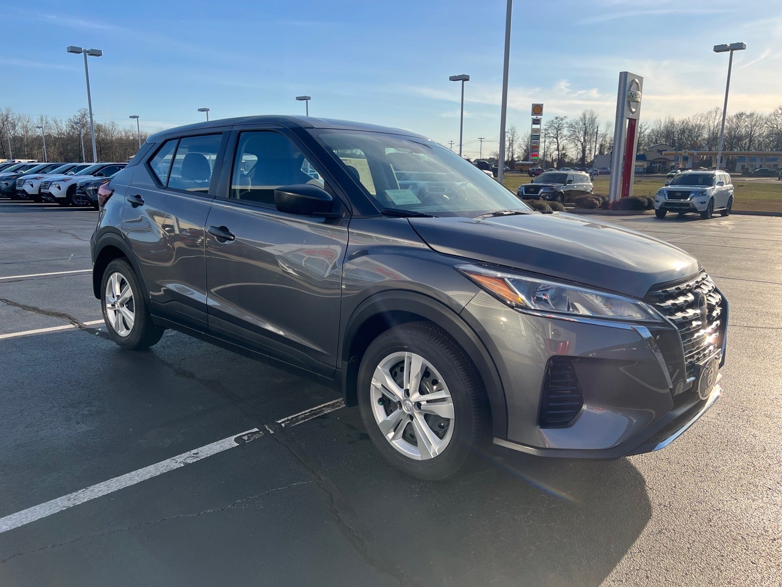 2025 Nissan Kicks Play S