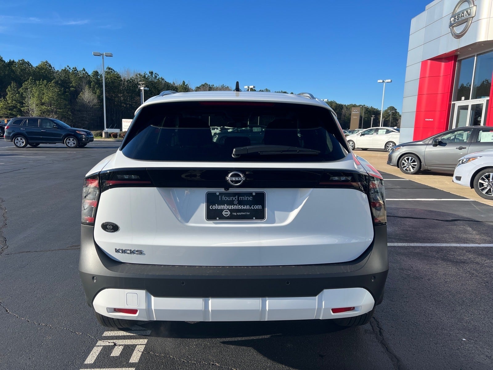 2026 Nissan Kicks SV