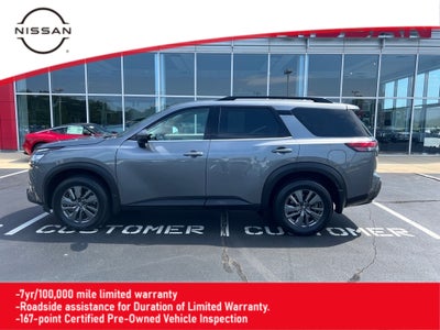 2024 Nissan Pathfinder SV