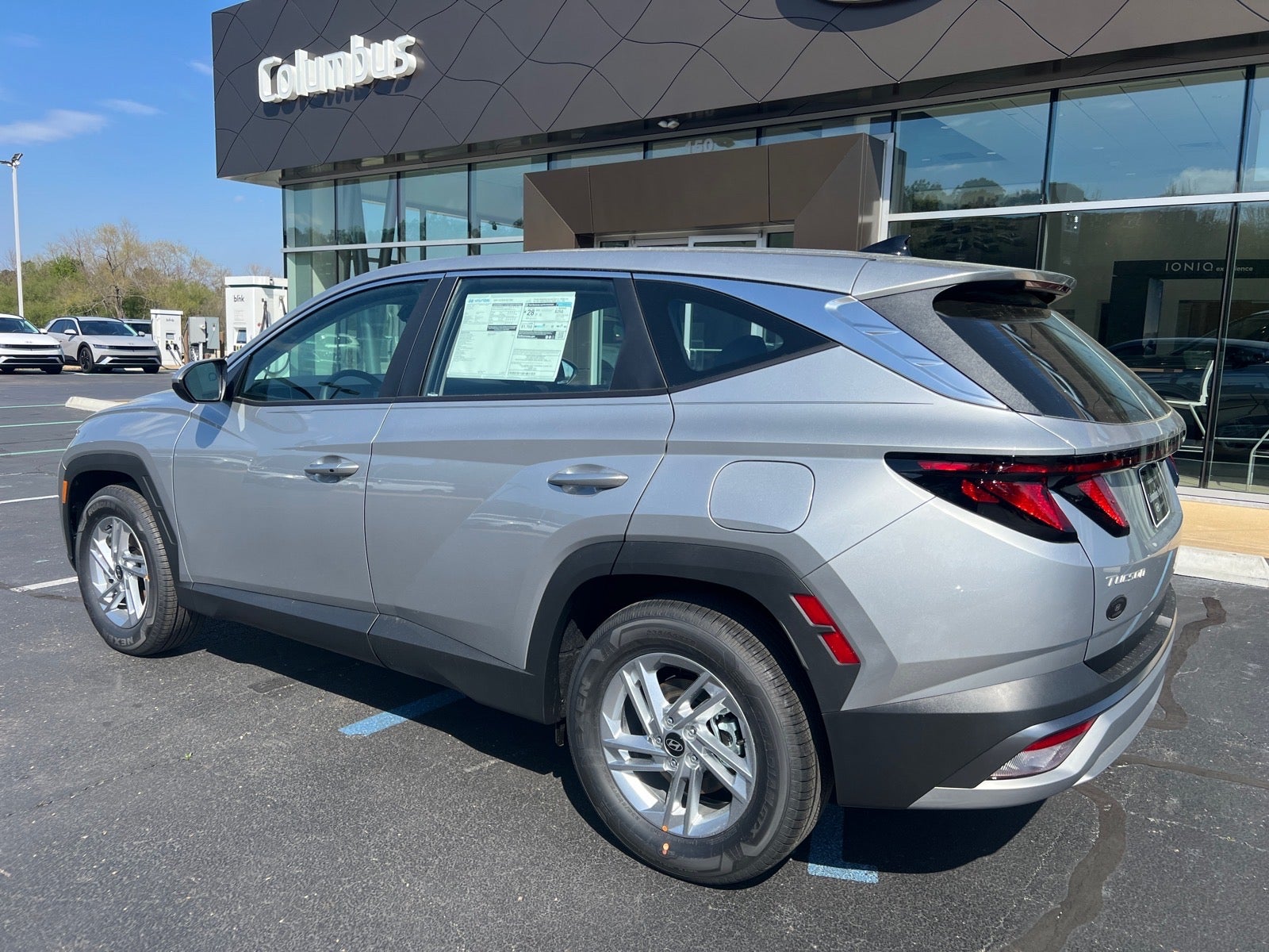 2026 Hyundai TUCSON SE