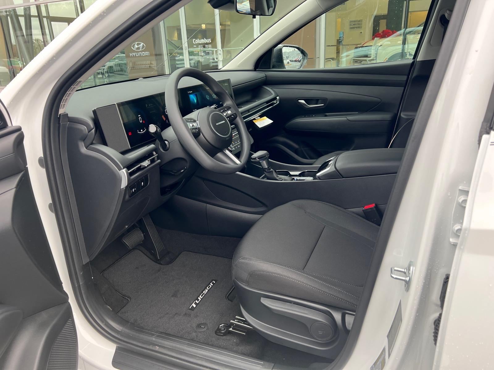 2026 Hyundai TUCSON SE