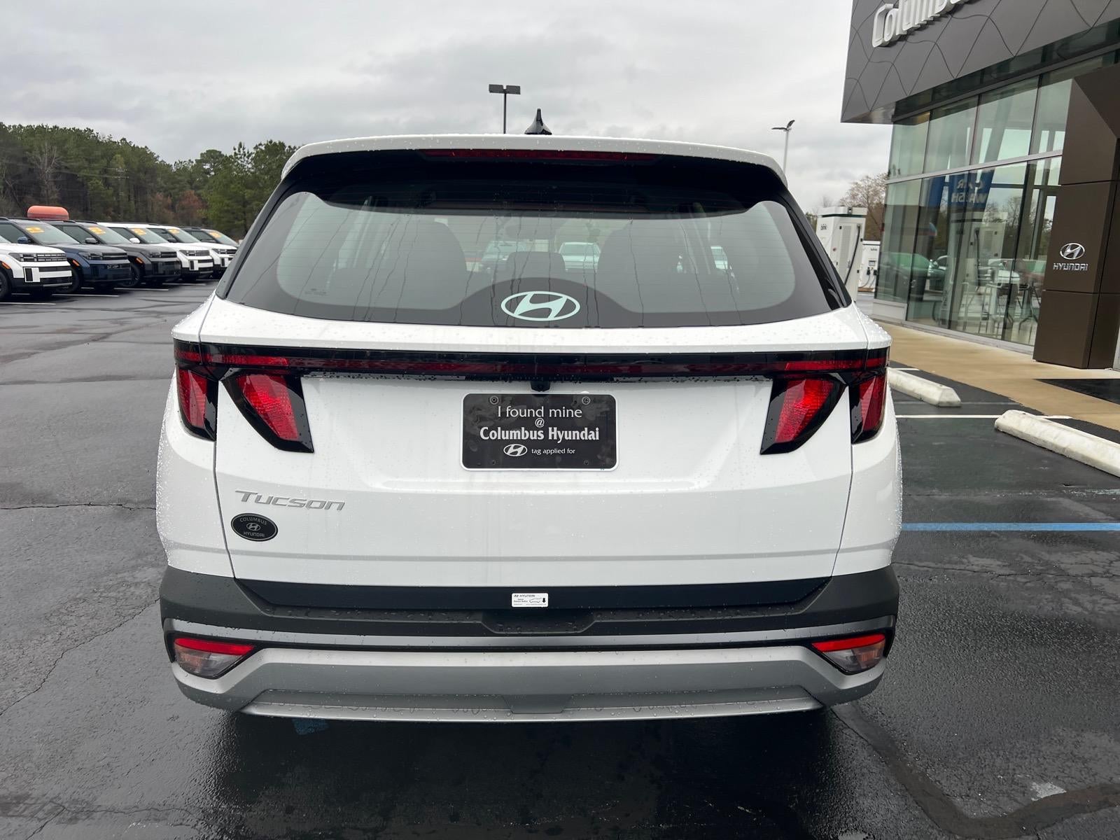 2026 Hyundai TUCSON SE