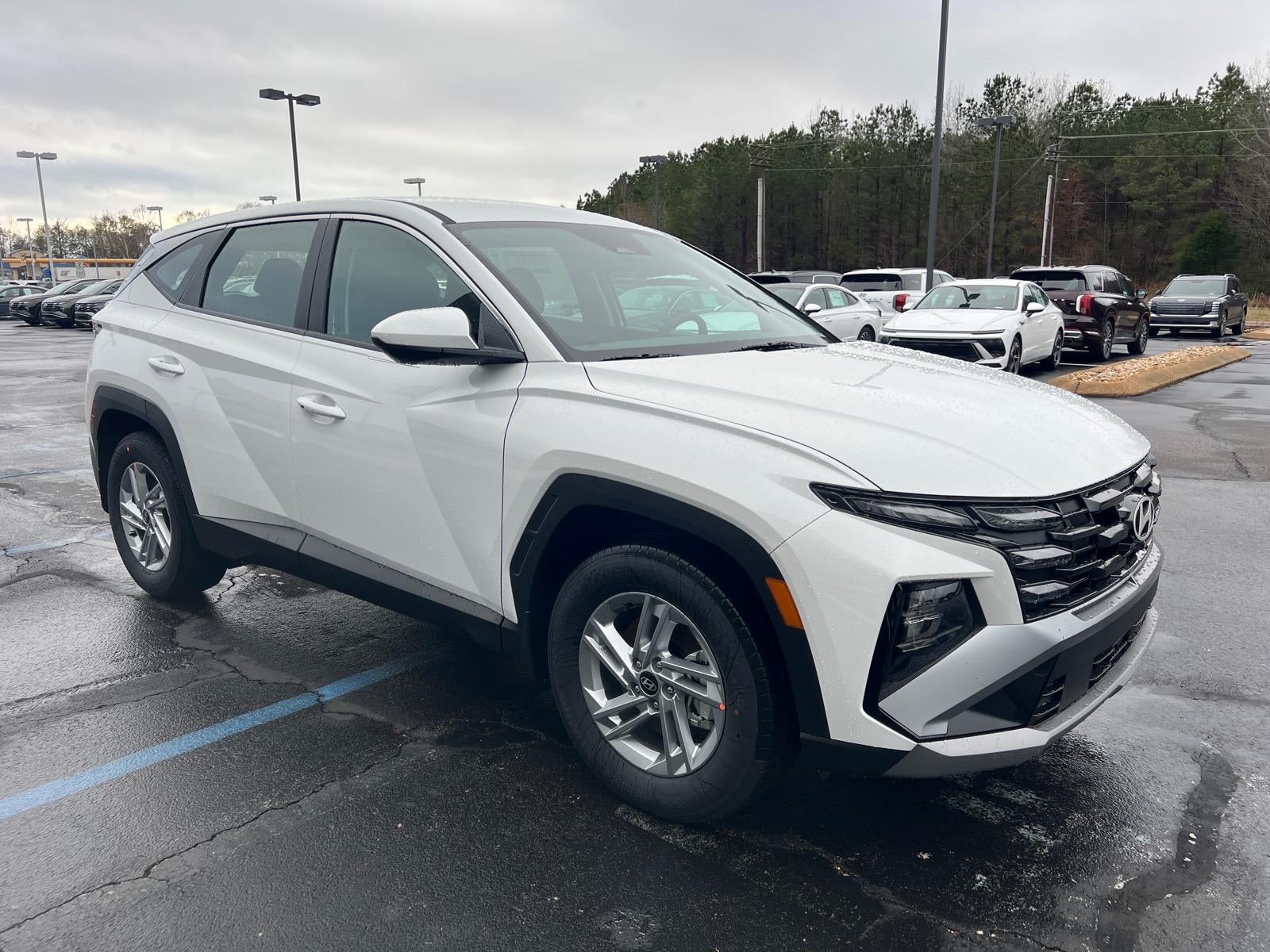 2026 Hyundai TUCSON SE