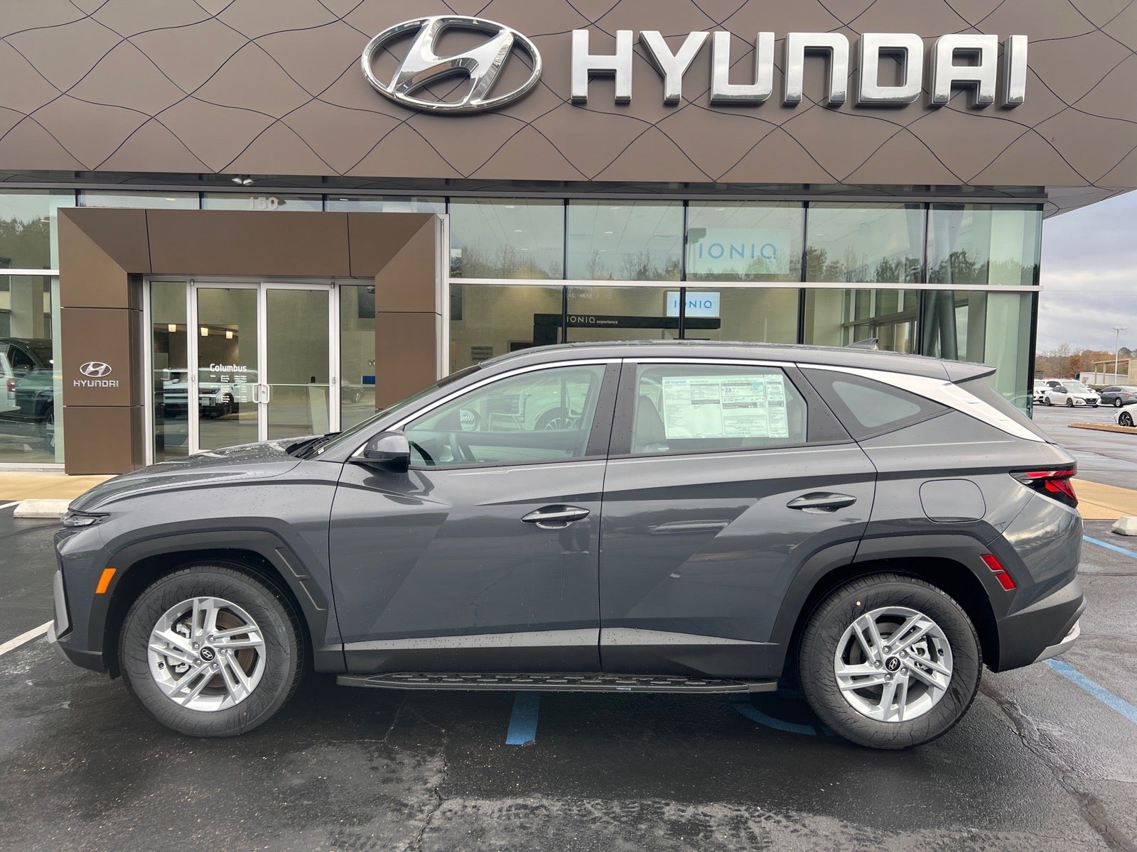 2026 Hyundai TUCSON SE