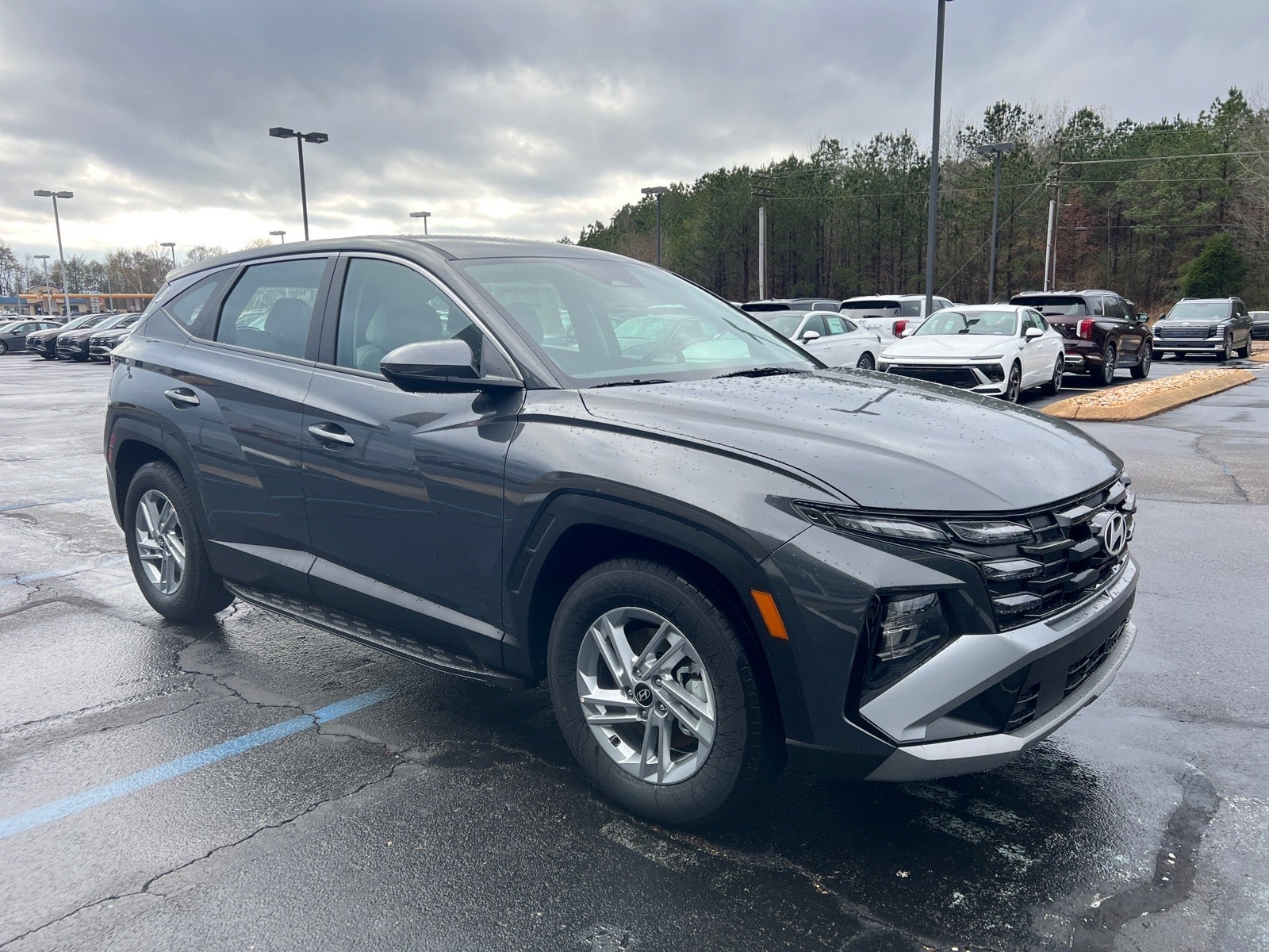 2026 Hyundai TUCSON SE