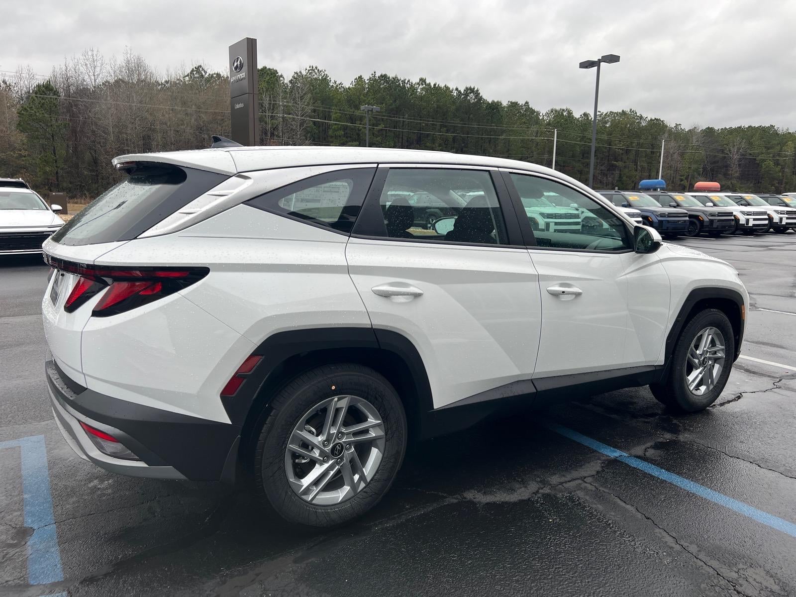 2026 Hyundai TUCSON SE