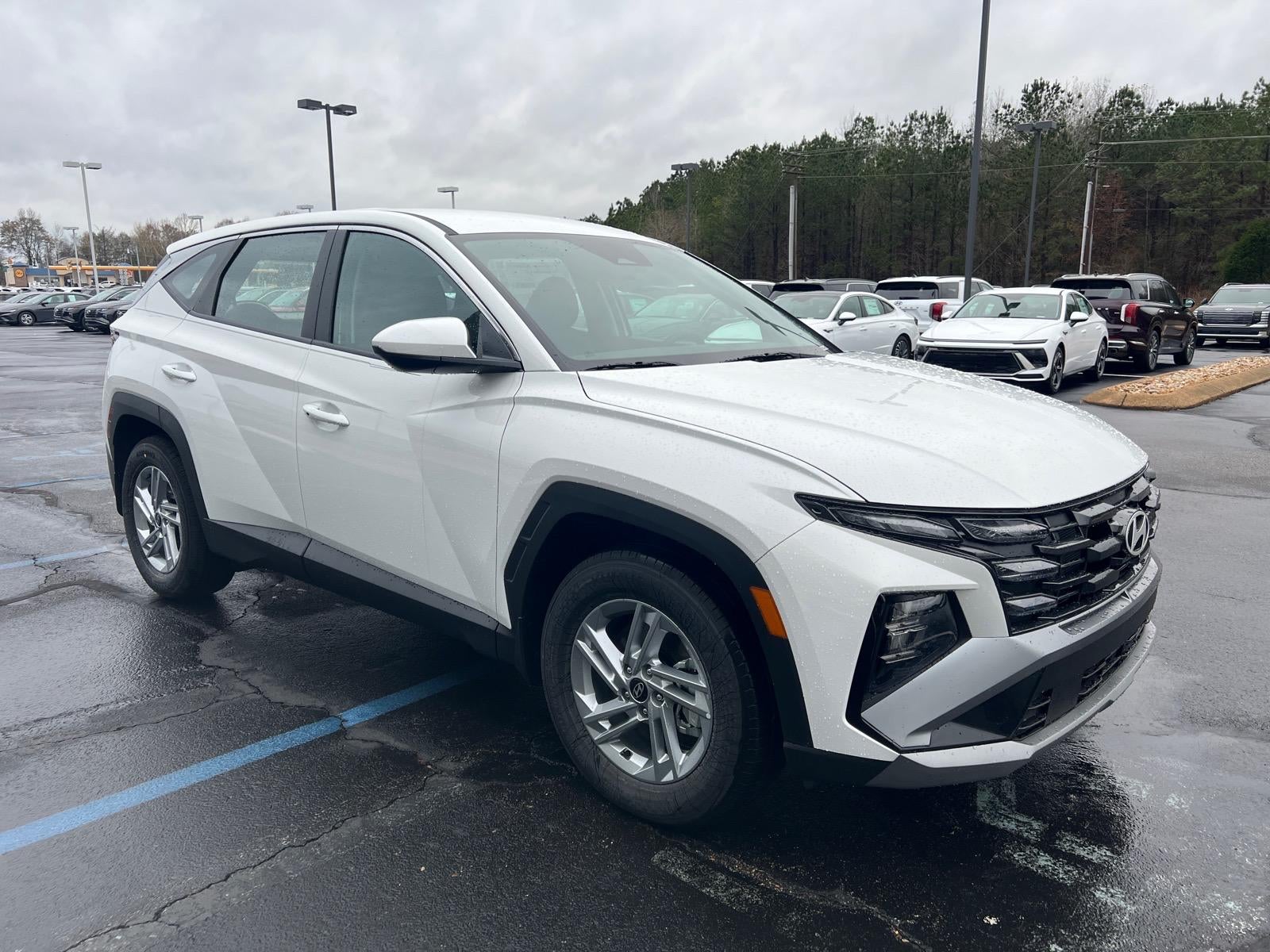 2026 Hyundai TUCSON SE