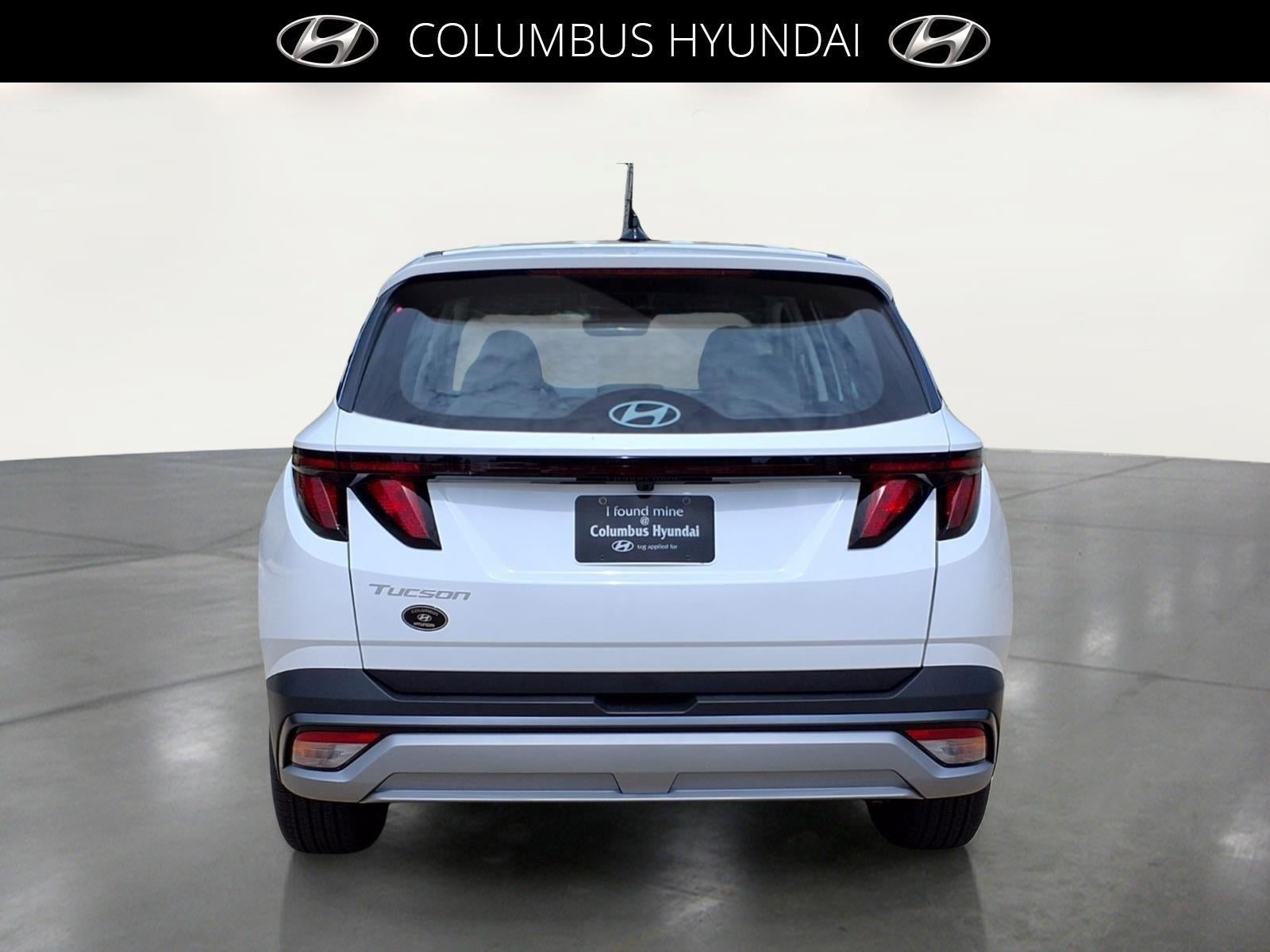 2026 Hyundai TUCSON SE