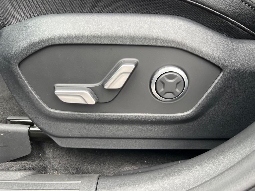 2025 Hyundai SANTA FE HYBRID Limited