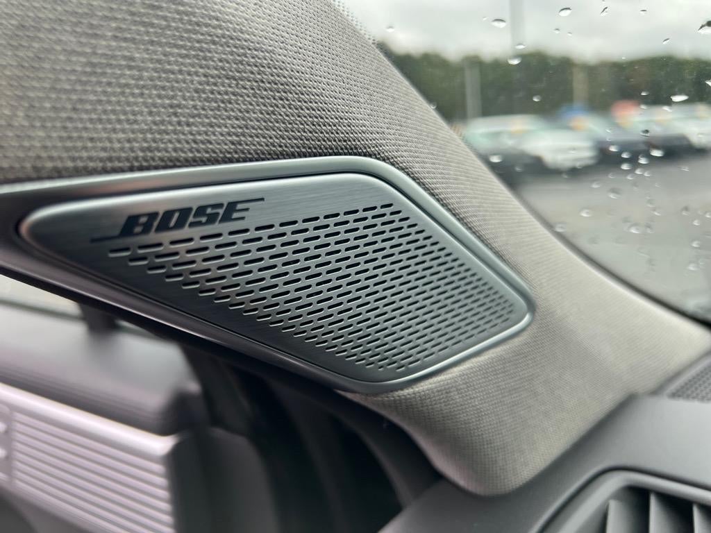 2025 Hyundai SANTA FE HYBRID Limited