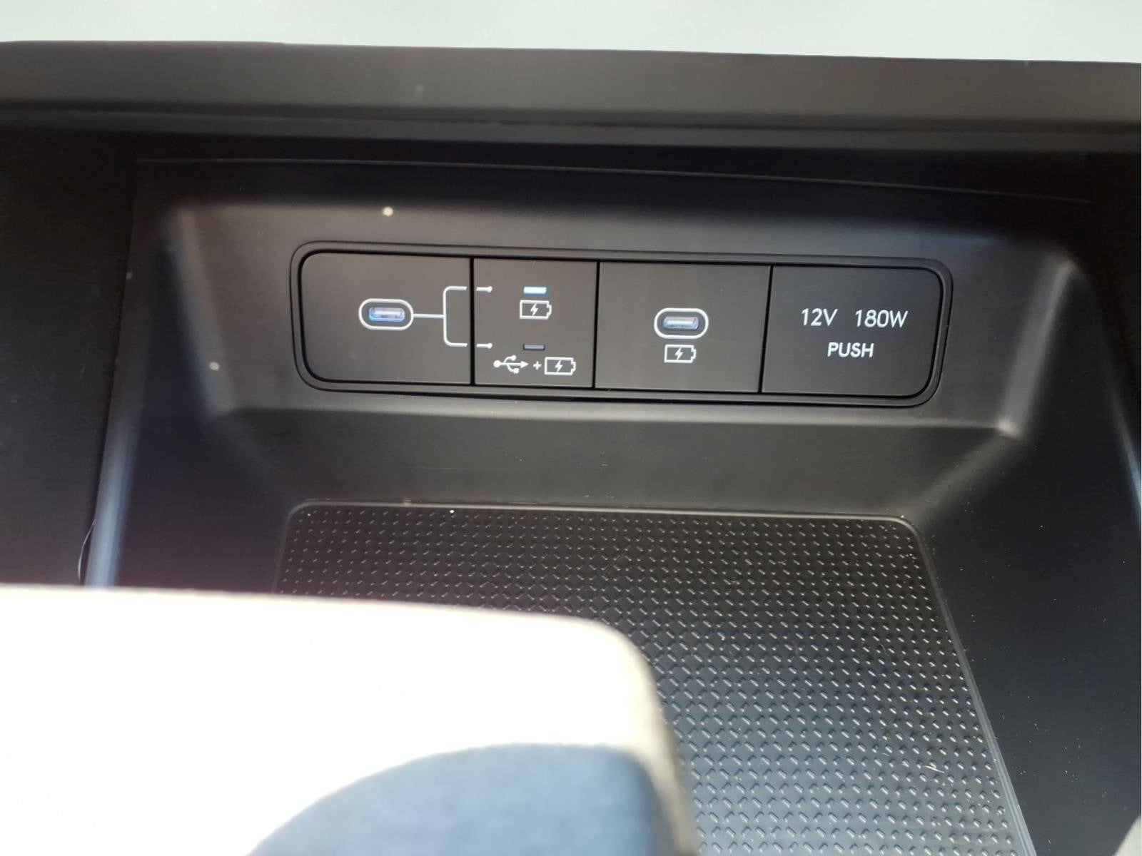 2027 Hyundai SANTA CRUZ SE