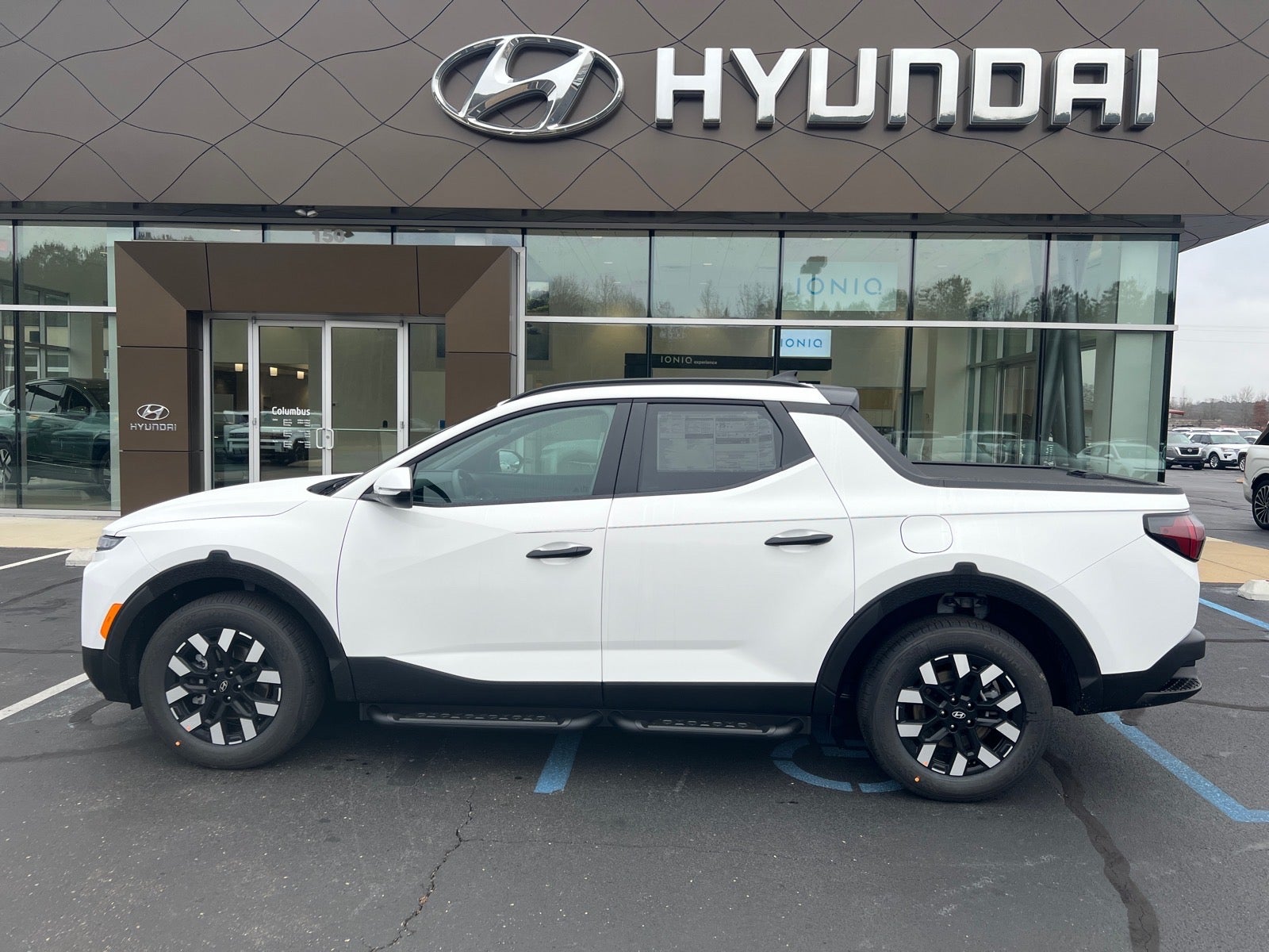 2026 Hyundai SANTA CRUZ SEL Activity