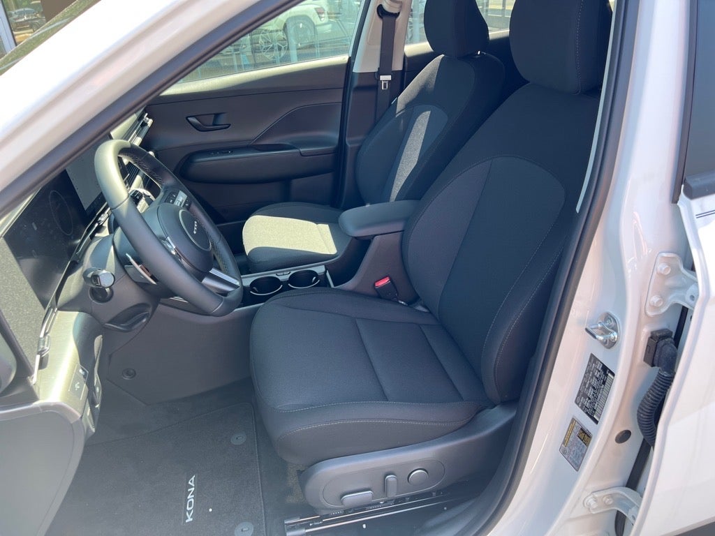 2025 Hyundai KONA ELECTRIC SEL