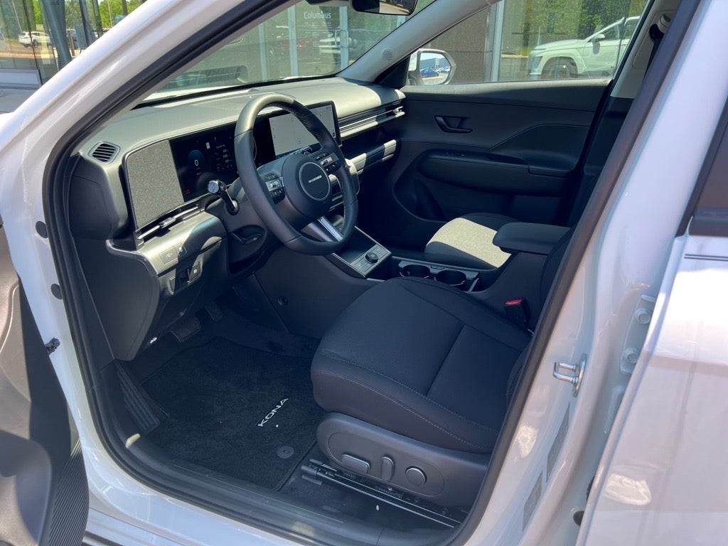 2025 Hyundai KONA ELECTRIC SEL