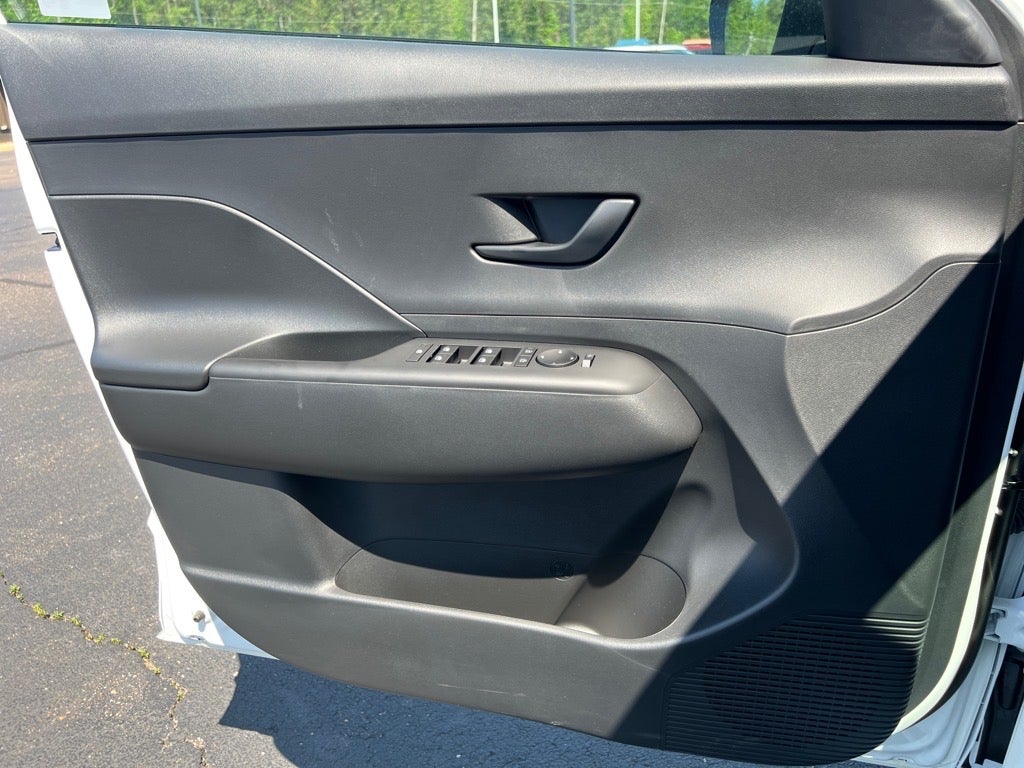 2025 Hyundai KONA ELECTRIC SEL