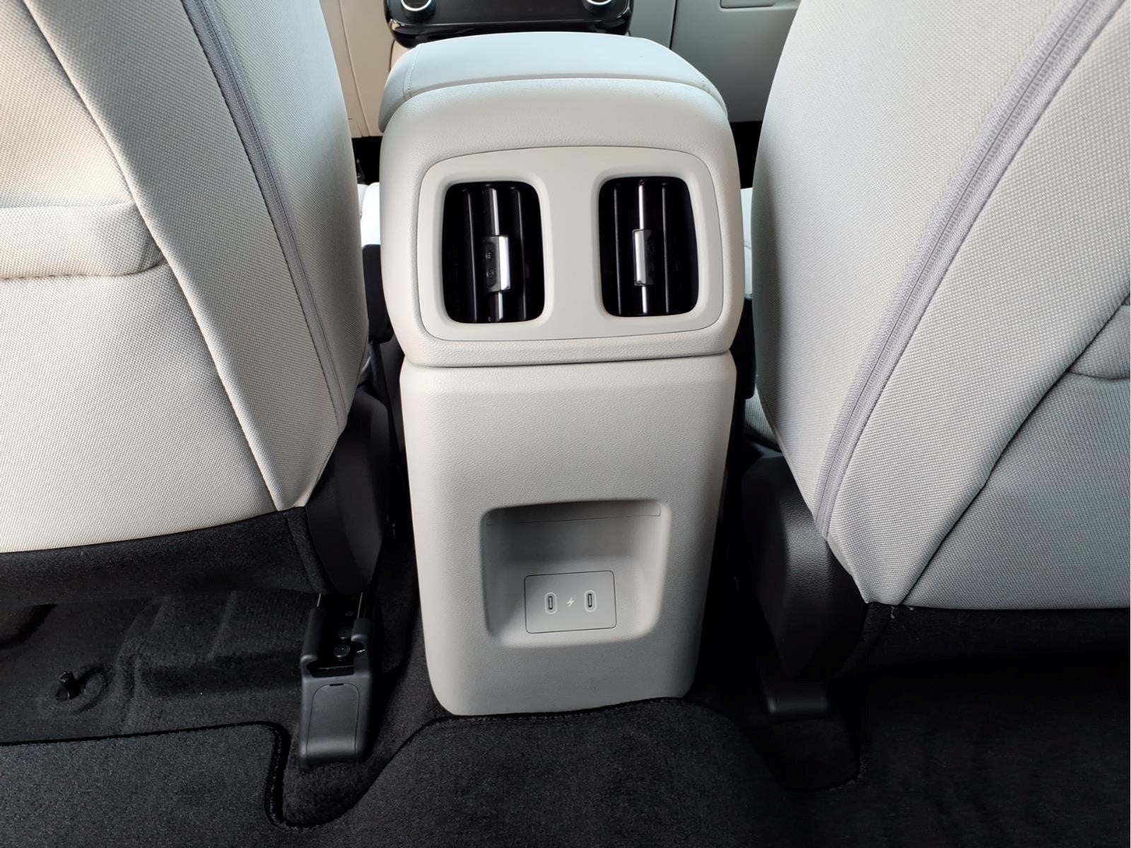 2026 Hyundai TUCSON HYBRID SE