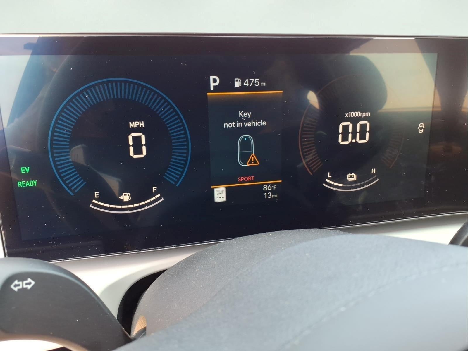 2026 Hyundai TUCSON HYBRID SE