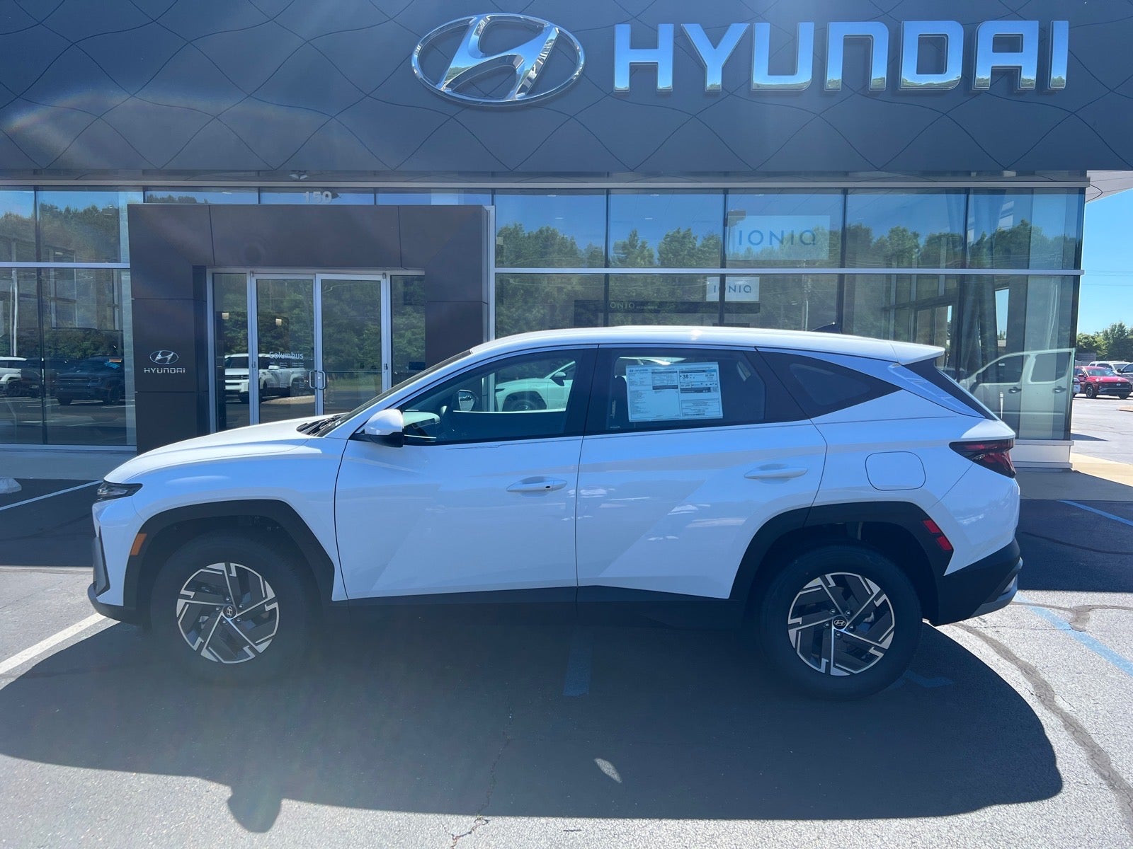 2026 Hyundai TUCSON HYBRID Blue SE