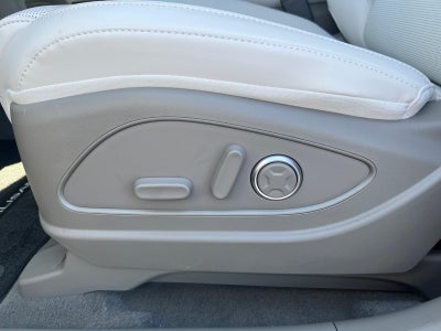 2026 Hyundai PALISADE HYBRID SEL Premium