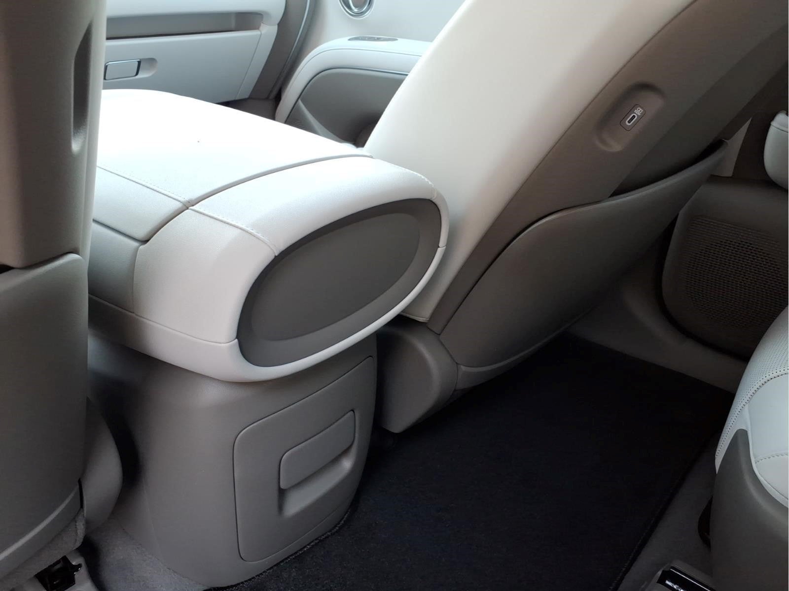 2027 Hyundai PALISADE HYBRID SEL Premium