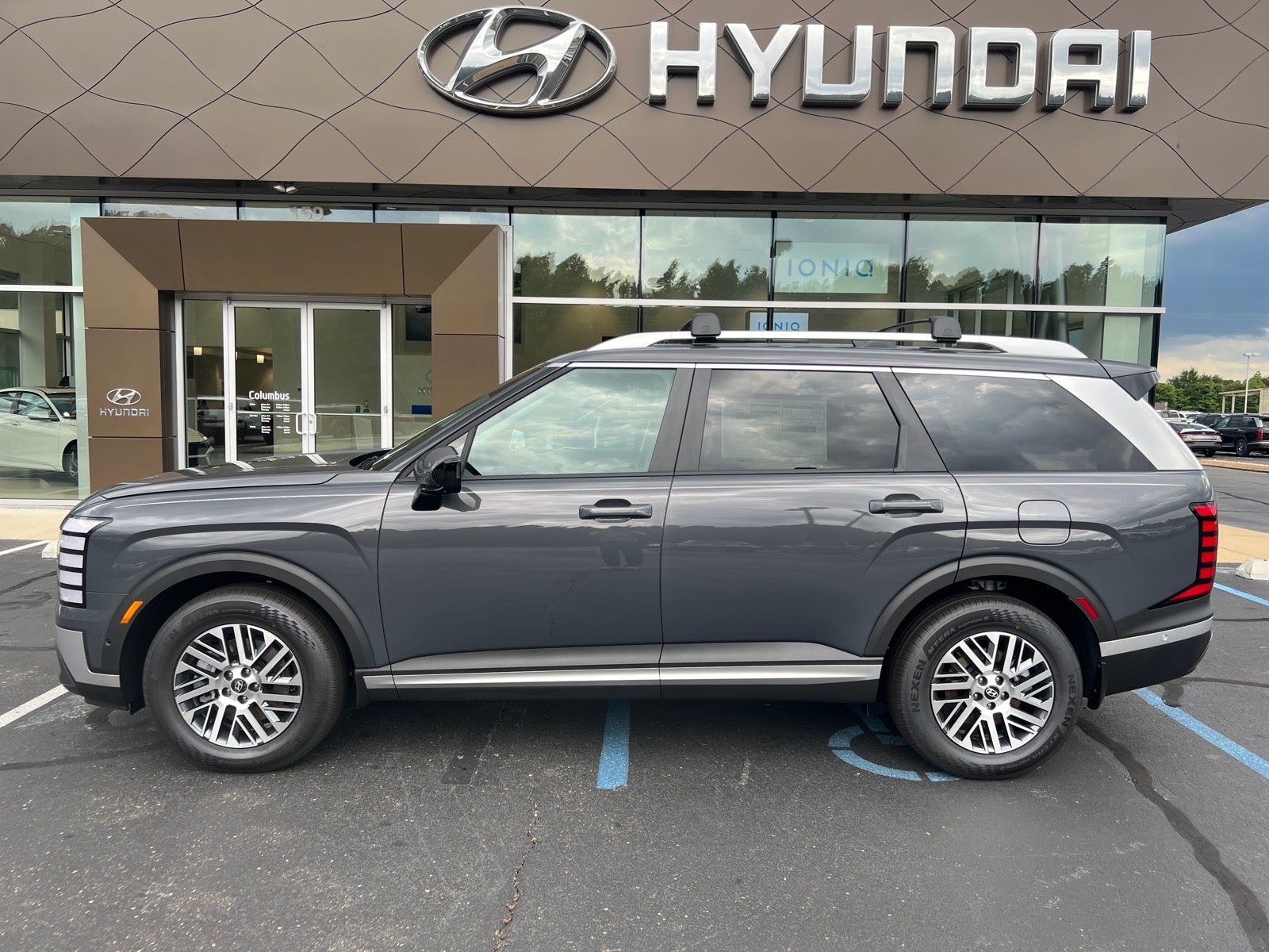 2026 Hyundai Palisade SEL Premium 7 Passenger FWD's photo
