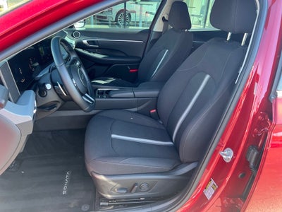 2025 Hyundai SONATA HYBRID SEL