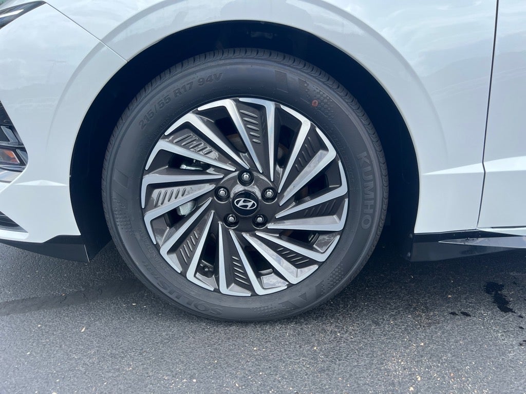 2025 Hyundai SONATA HYBRID SEL