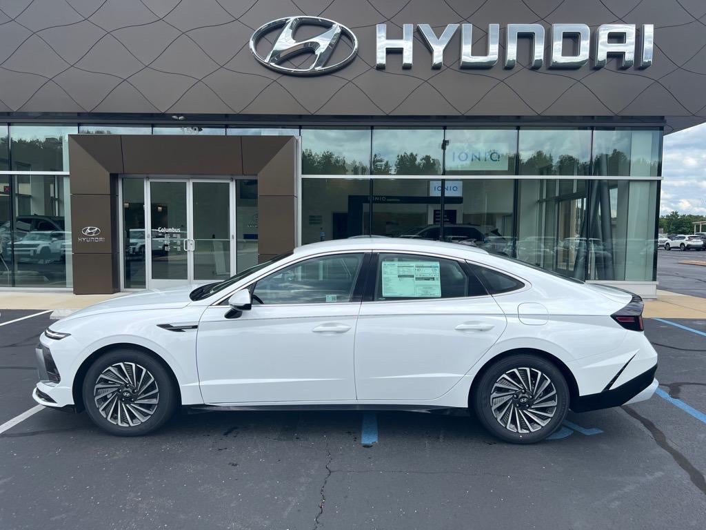 2025 Hyundai SONATA HYBRID SEL