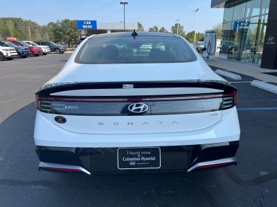 2026 Hyundai SONATA HYBRID SEL